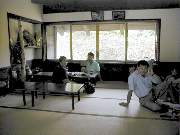 �H�������~